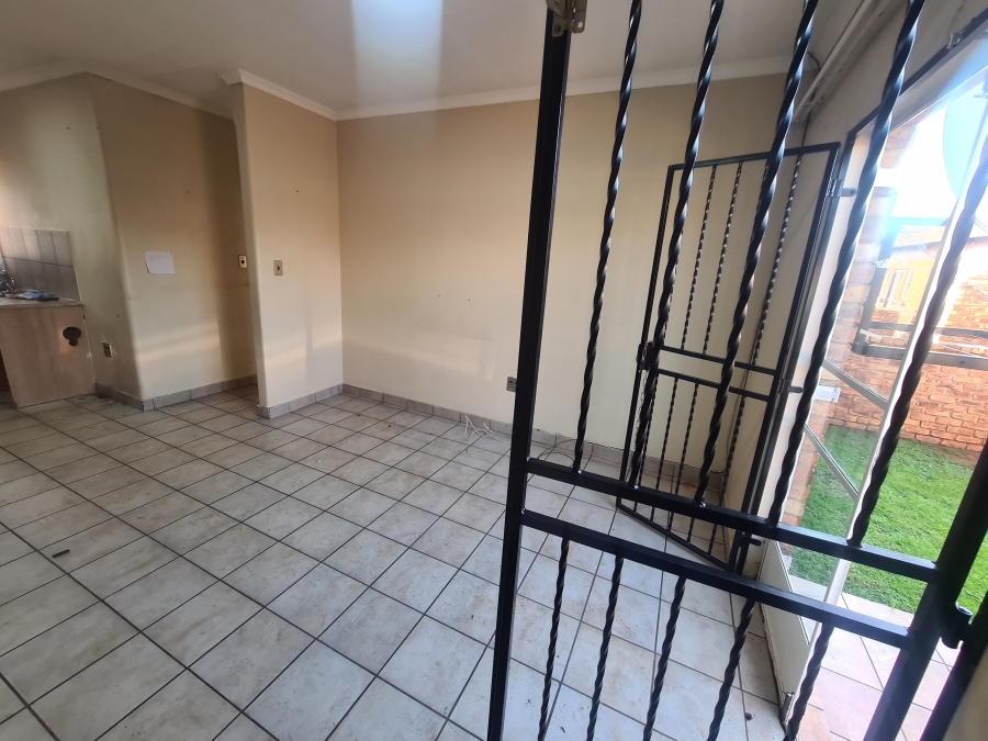 2 Bedroom Property for Sale in Vaalpark Free State